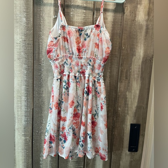 Small Floral Summer Dress - Picture 2 of 2